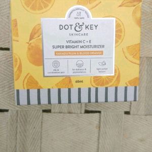 Dot Nd Key Vitamin c E Moisturizer New Sealed Pack