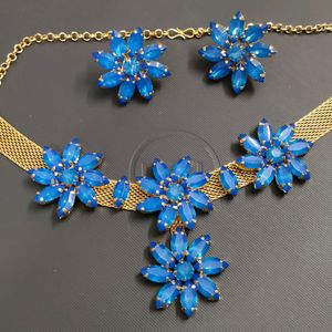 Light Blue Glass Stone Necklace Set