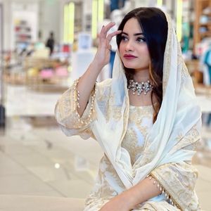 Pakistani Suit : White Party Wear