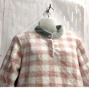 L Size Soft Sweater For Women