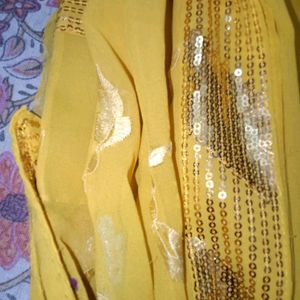 Yellow Saree With Blouse