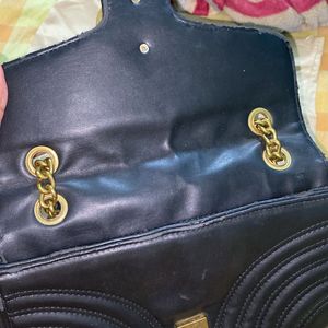 Gucci - Black Marmont Sling Bag