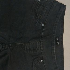 Black Comfortable Jegging Type Jeans