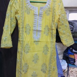 kurti with dupatta