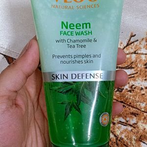 Vlcc neem facewash with chamomile and tea tree