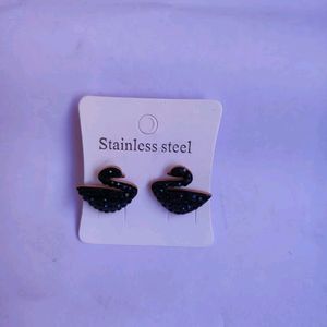 Rose Gold Black Swan Korean Stud Earrings