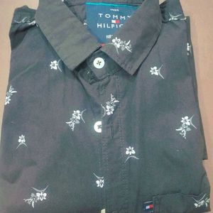 Tommy Hilfiger Black Shirt For Men And Women