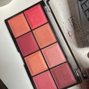 Blusher palette