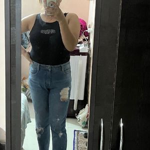 Mom Fit Torn Jeans