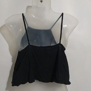 FOREVER 21 BLACK CROP TOP