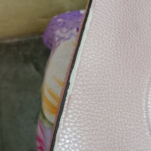 GUESS Bubblegum/Pink Sling Bag