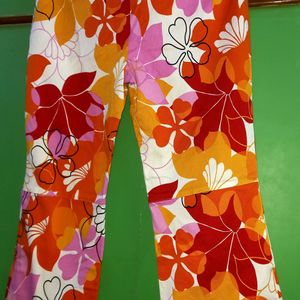 Floral Print Capri Size - M