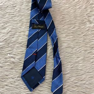 Tie