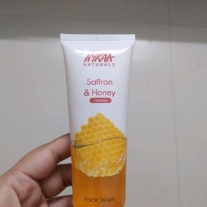 Nykaa Naturala Saffron Honey