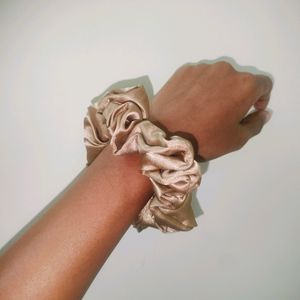 Scrunchies (2)