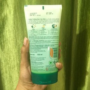 Himalaya Purifying Neem Facewash