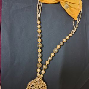 Necklace And Bow Clip