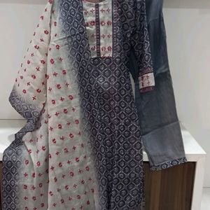 Full Kurti Pant Dupatta Set