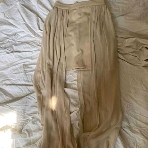 Fashionable Skirt With Drapes