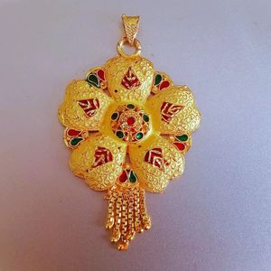 Golden Colour Pendant