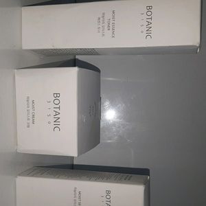 Korean Combo Of 3 Toner, Serum And  Cream