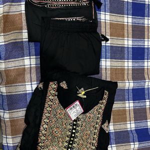 Neerus Embroidery Black Anarkali Kurta Set Size XL