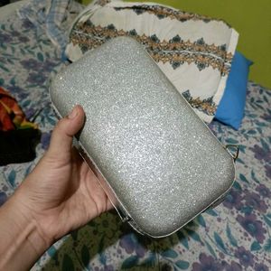 Shimmer Clutch