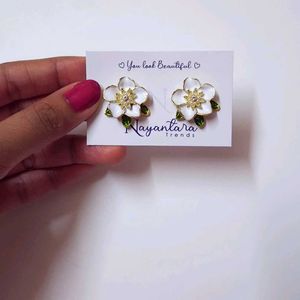 Stylish White Flower Studded Korean Earrings