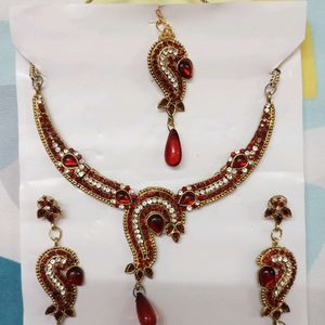 Red Jewelry Set