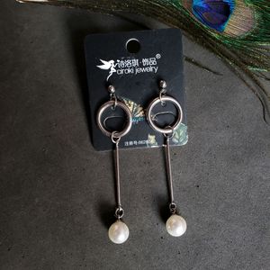 elegant Dangler earrings