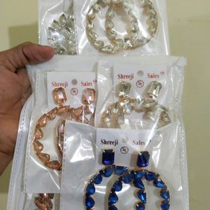 Korean Earings (White)