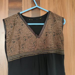 Black V-neck Kurta / Dress (Women)