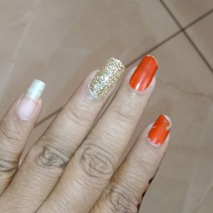 Golden Precious Artificial Nails