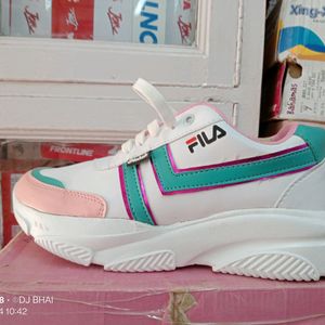 Ladies Sports Shoes