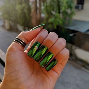 Mirror Nails Green