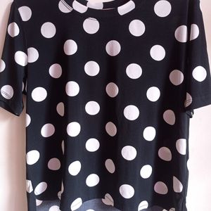 Thrift Polka dots round neck T Shirt.