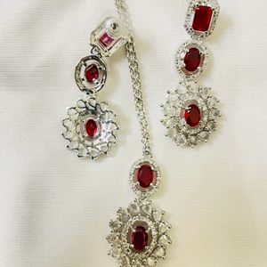 Necklace Set With Mangtika