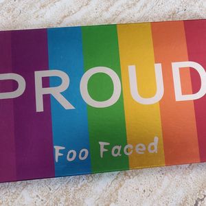 PROUD : Foo Faced eyeshadow Palette 😍✨