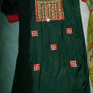 Beautiful Partywear Kurti😍