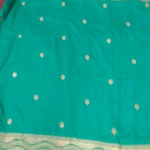 Saree With Heavy Embroidery On Bottom