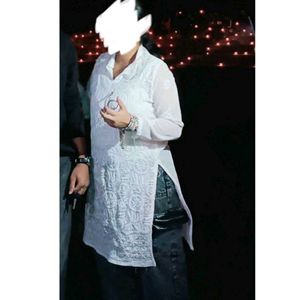 Chikankari Kurti.