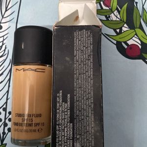 Mac NC-35 Foundation