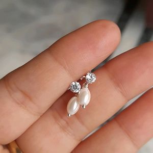 Beautiful New Pearl Earrings