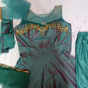 Beautiful Green Gown For Women 4pc