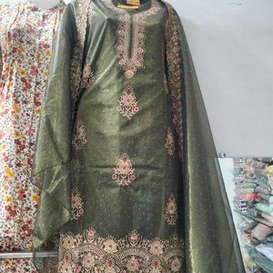 New Standard Pakistani Poshaq Dresses Beautiful Dr