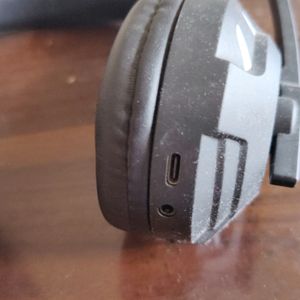 pTron Studio Pixel Over-Ear Wireless Gaming Headph