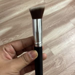 Makeup Brush