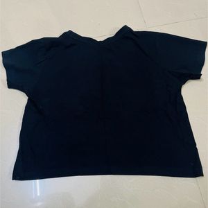 Women Casual Black Crop Tshirt