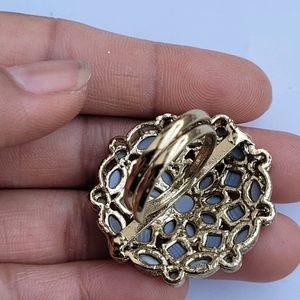 2 Adjustable Rings