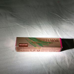 Lakme 9 To 5  Powerplay Priming Matte Lipstick